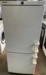 Liebherr wit koel vries combi 143cm hoog.