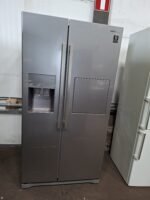 Gebruikte Samsung RS50N3903SA/EF - Amerikaanse koelkast - Zilver met ijsdispencer en mini bar - Afbeelding 4