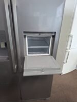 Gebruikte Samsung RS50N3903SA/EF - Amerikaanse koelkast - Zilver met ijsdispencer en mini bar - Afbeelding 7